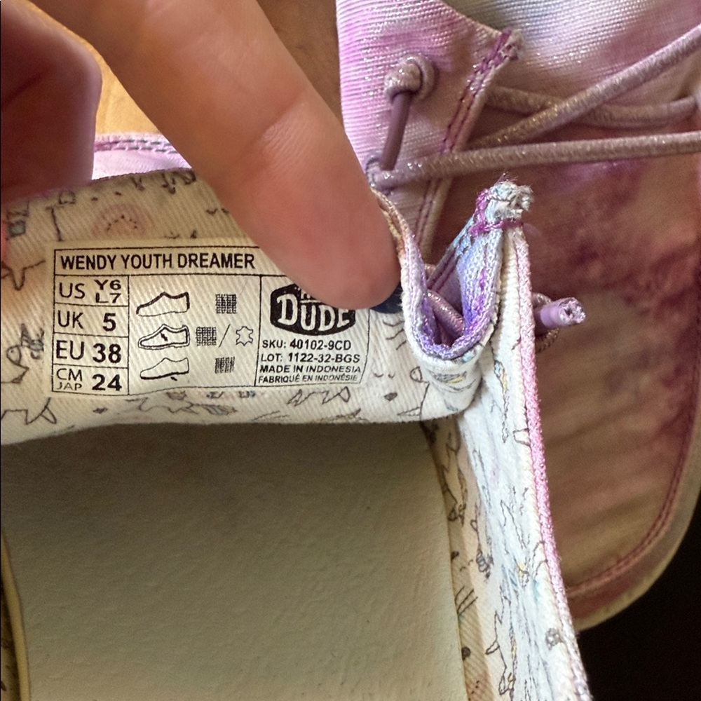 Hey Dude Kids Wendy youth dreamer Pastel Tie-Dye Moccasins lightly worn size 6 - Picture 8 of 8